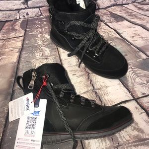 Pa jar Canada water proof boots women’s 37 6 6.5